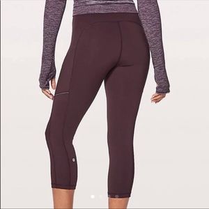 LuLuLemon Speed up Crop